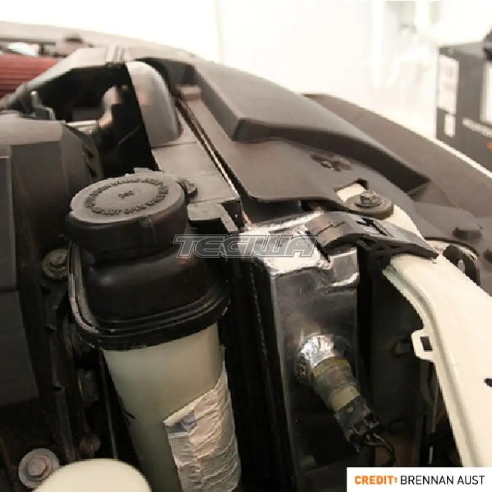 Mishimoto Performance Aluminum Radiator BMW E30 E36 88-99 - Image 2